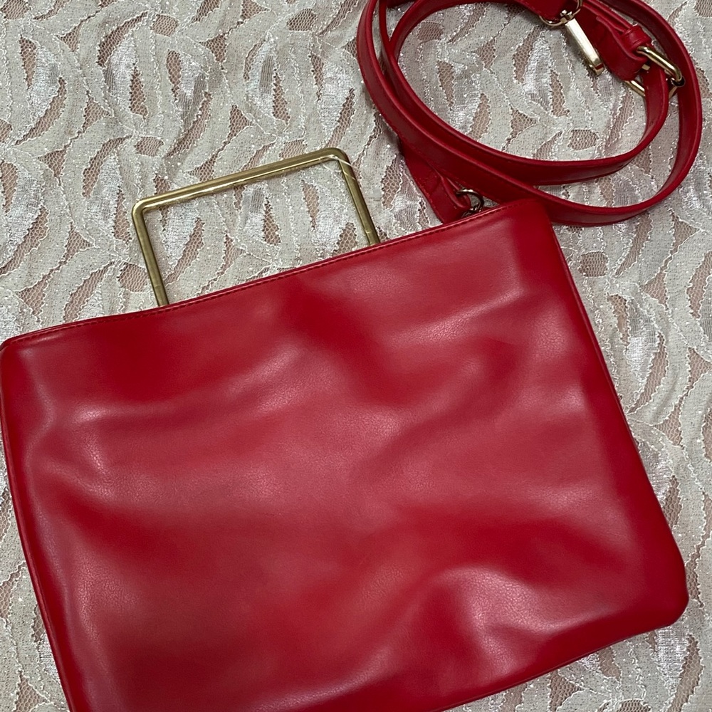 Handbags - Picture 2 of 4